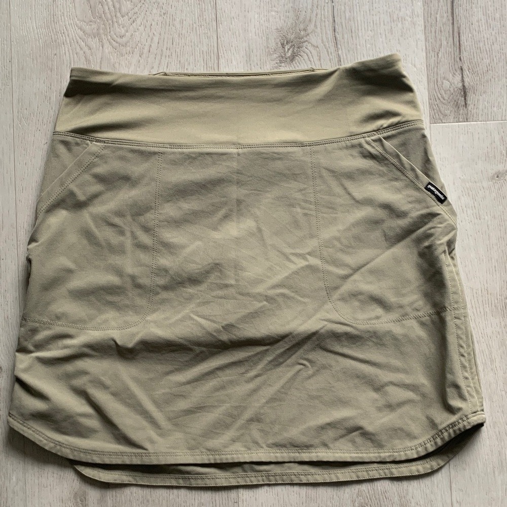 Patagonia Beige W Womens Small Outdoor Skorts‎